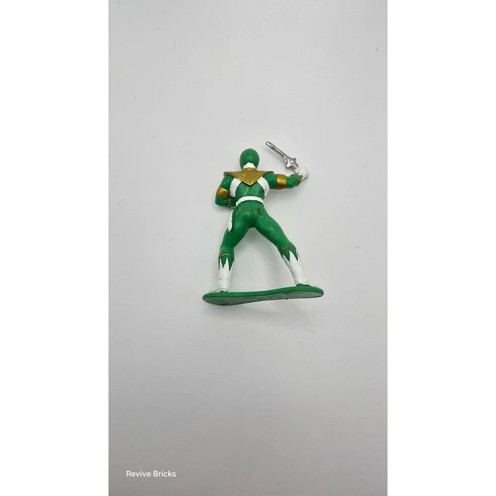 Vintage‎ 1993 Bandai Green Mighty Morphing Figurine Holding A Weapon Great Cond.